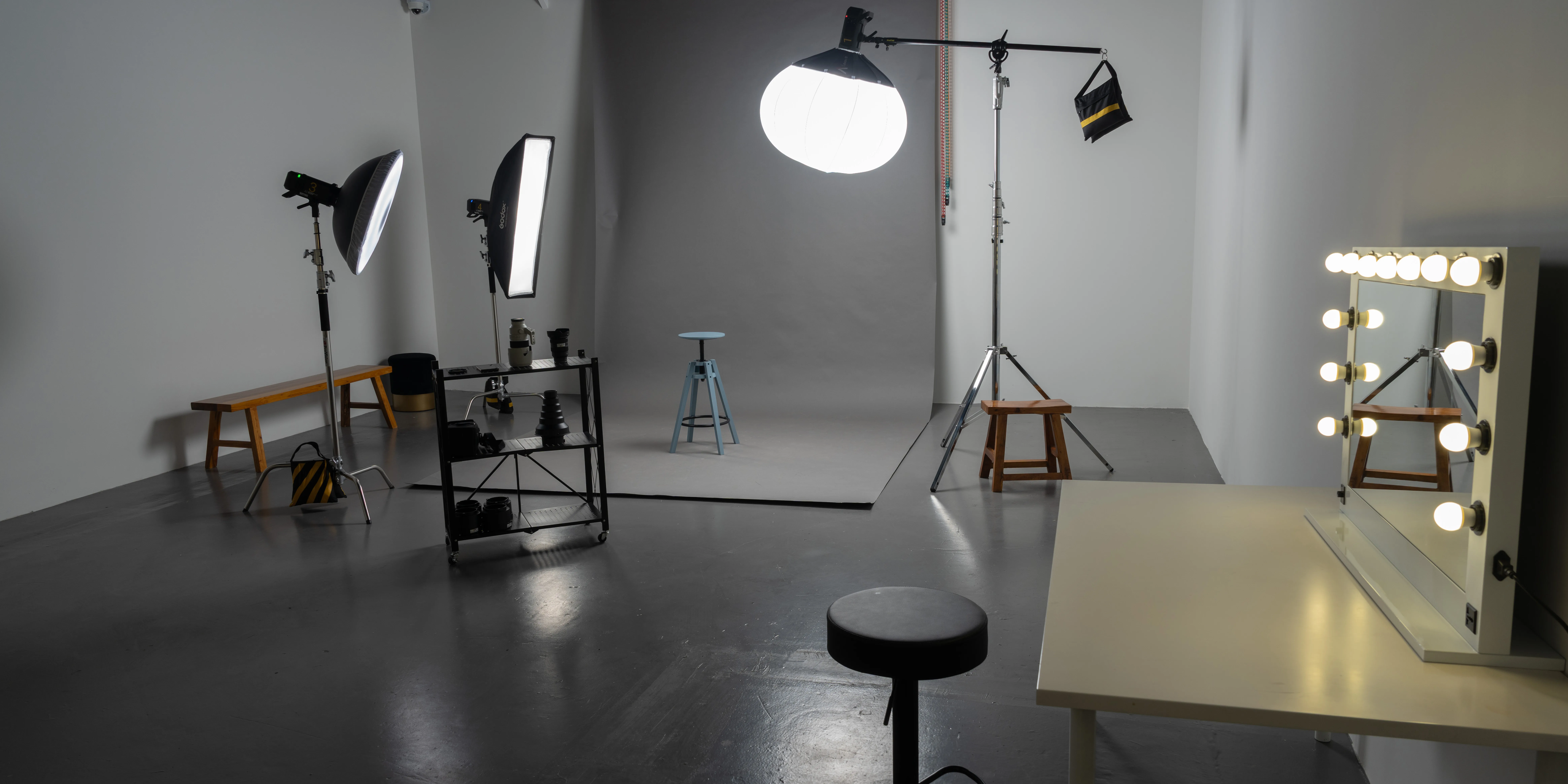 Studio B-1