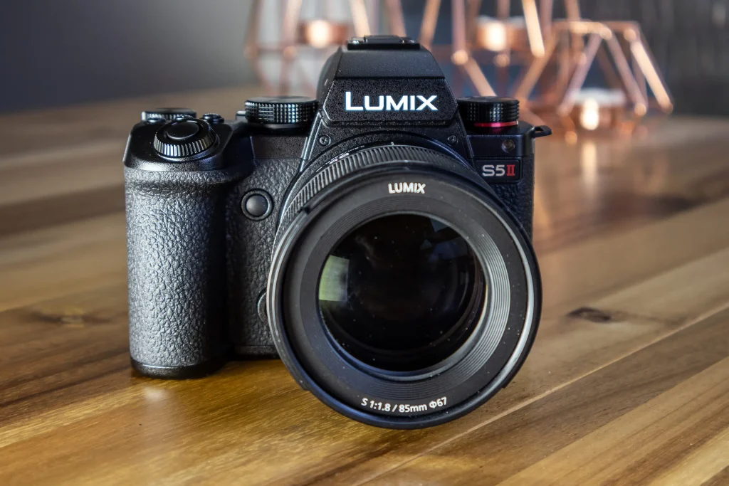 High-resolution full-frame camera for commercial photography
