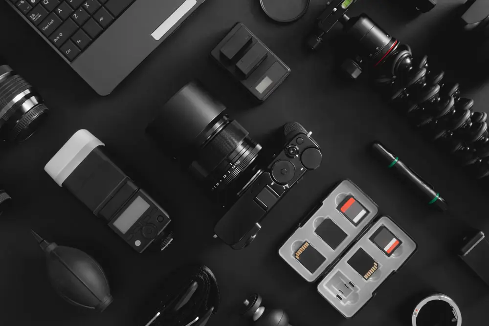 Essential gear for photography: must have camera accessories