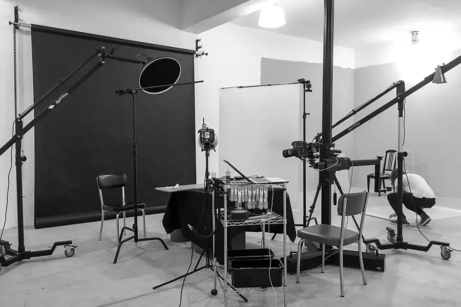 Photo studio equipment list for beginners with essential lighting and camera gear