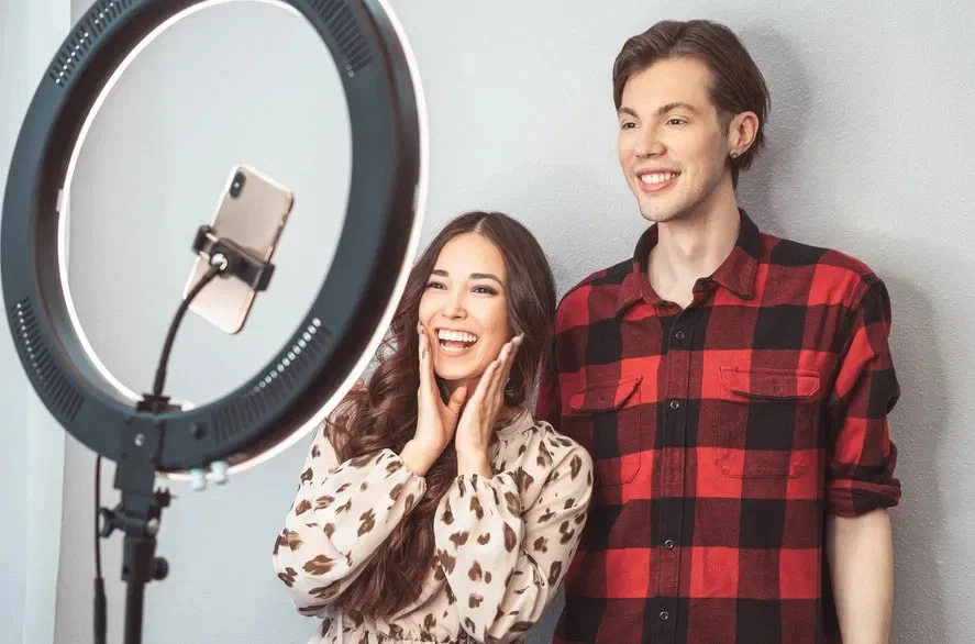 Close up comparison of facial lighting with ring light vs softbox